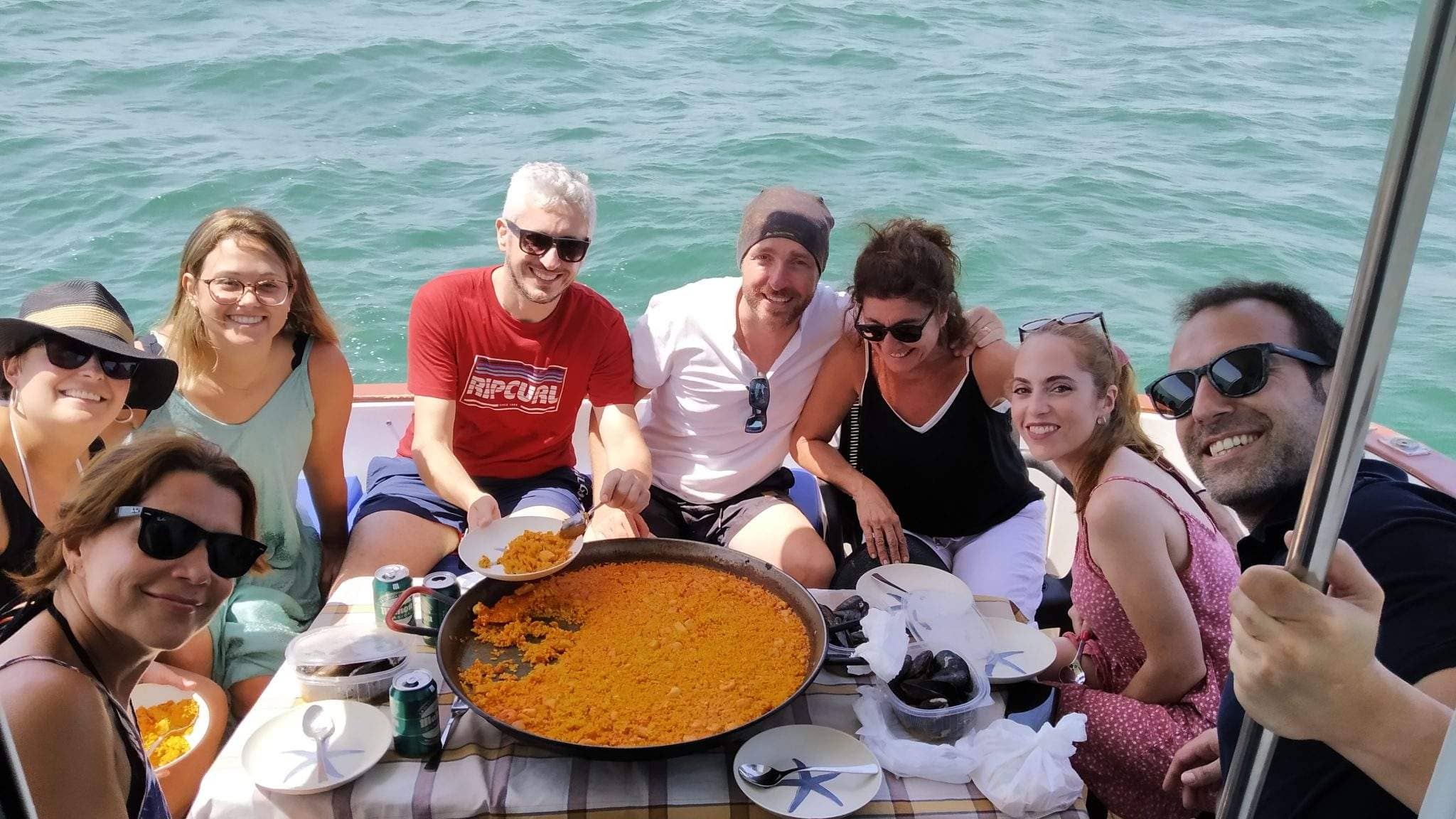 Alquiler de barco privado por horas en Valencia con patrón desde la Marina